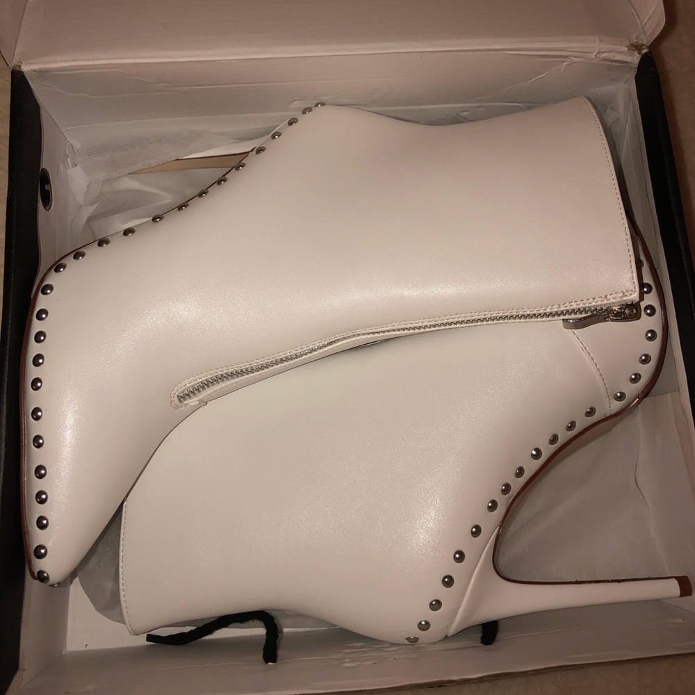 BNIB FASHION NOVA BOOTS